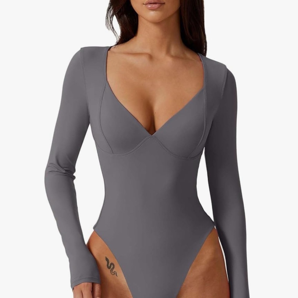 Women Long Sleeve Bodysuit V Neck Seamed Cup Sculpting Top Gray M
